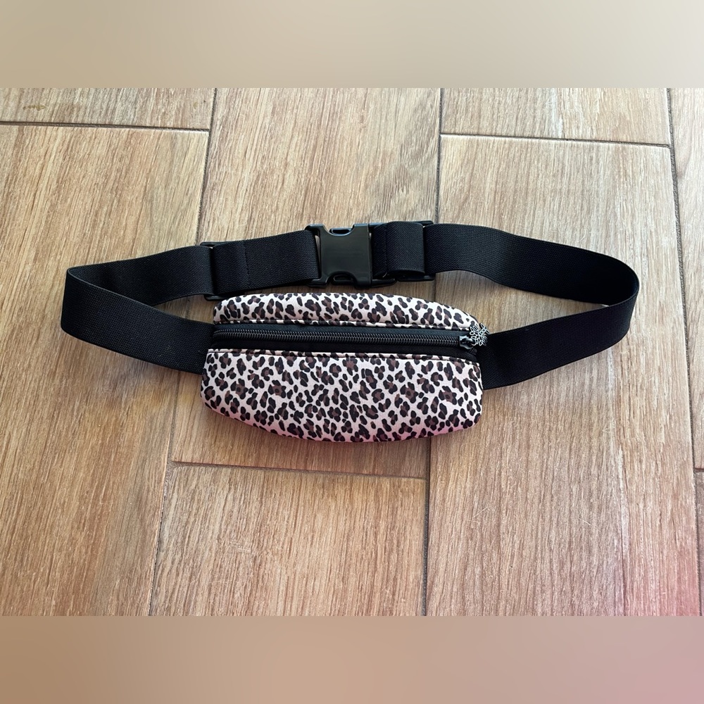 NEW Leopard and black adjustable strap waist bag Fanny pack